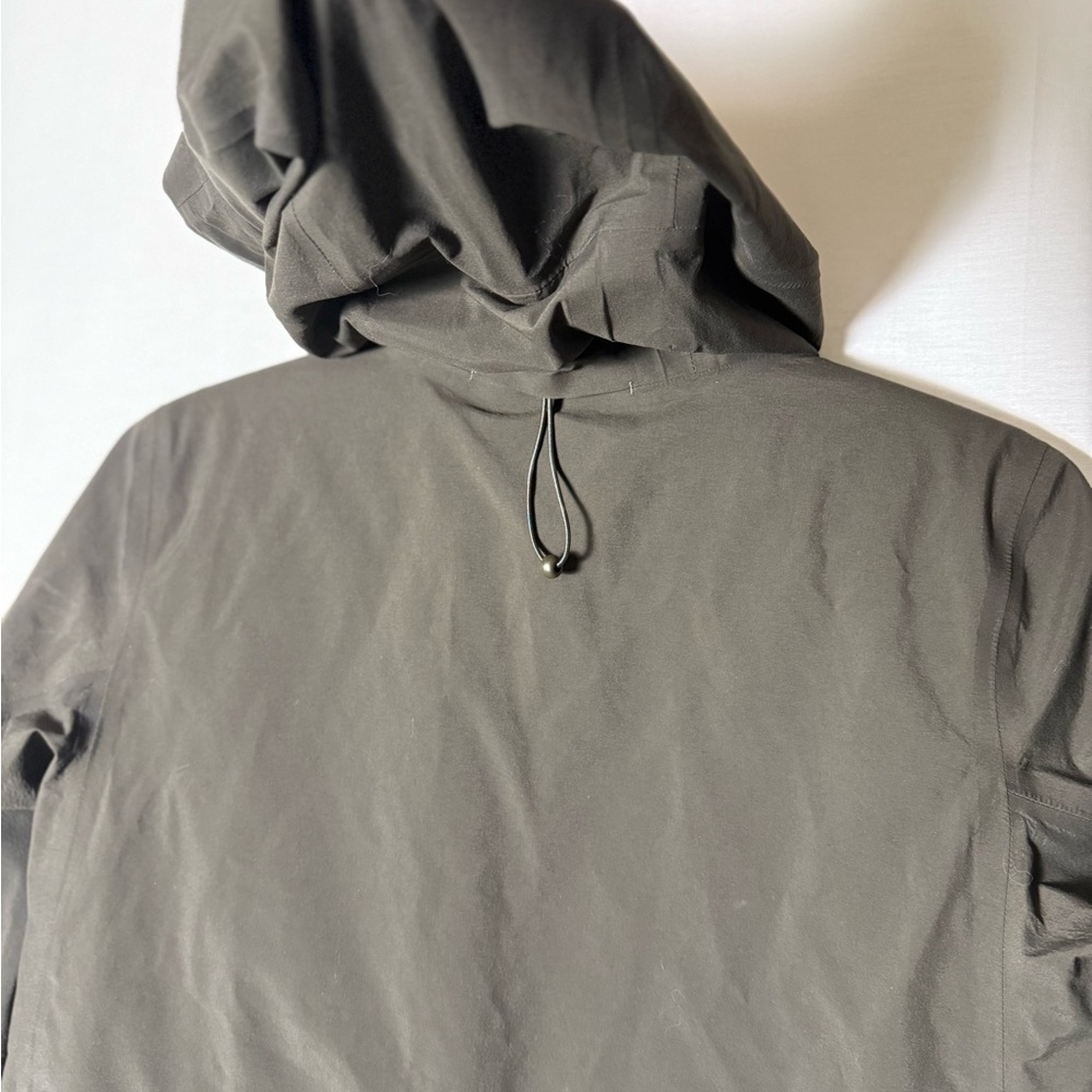 Lululemon Rain Haven Jacket *Insulated | size 4 - Picture 5 of 12